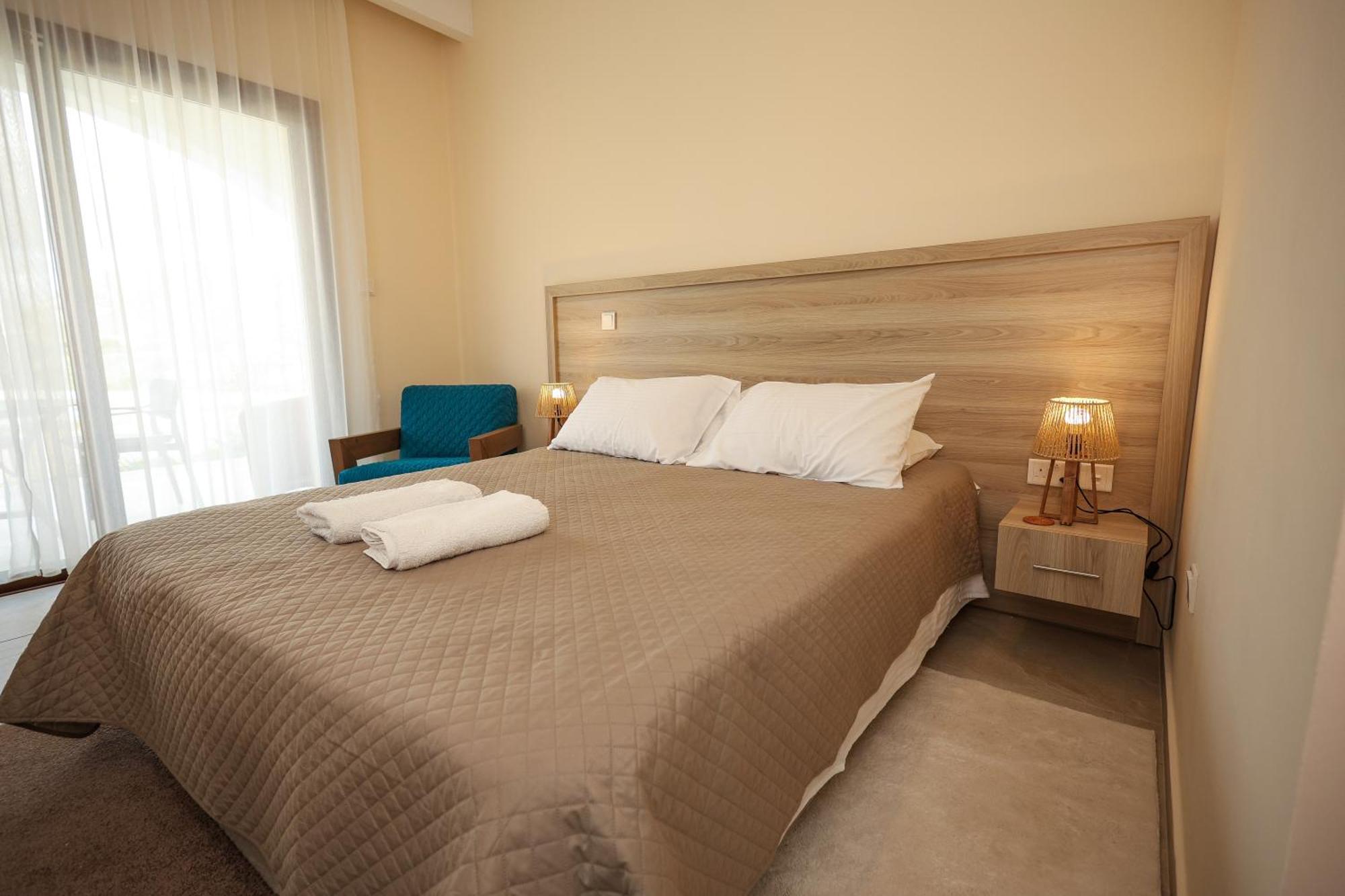 Vina Oliva Resort Pissouri Exterior photo